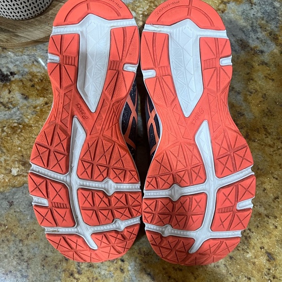 ASICS Gel Excite 4 size 7.5 - Picture 7 of 8